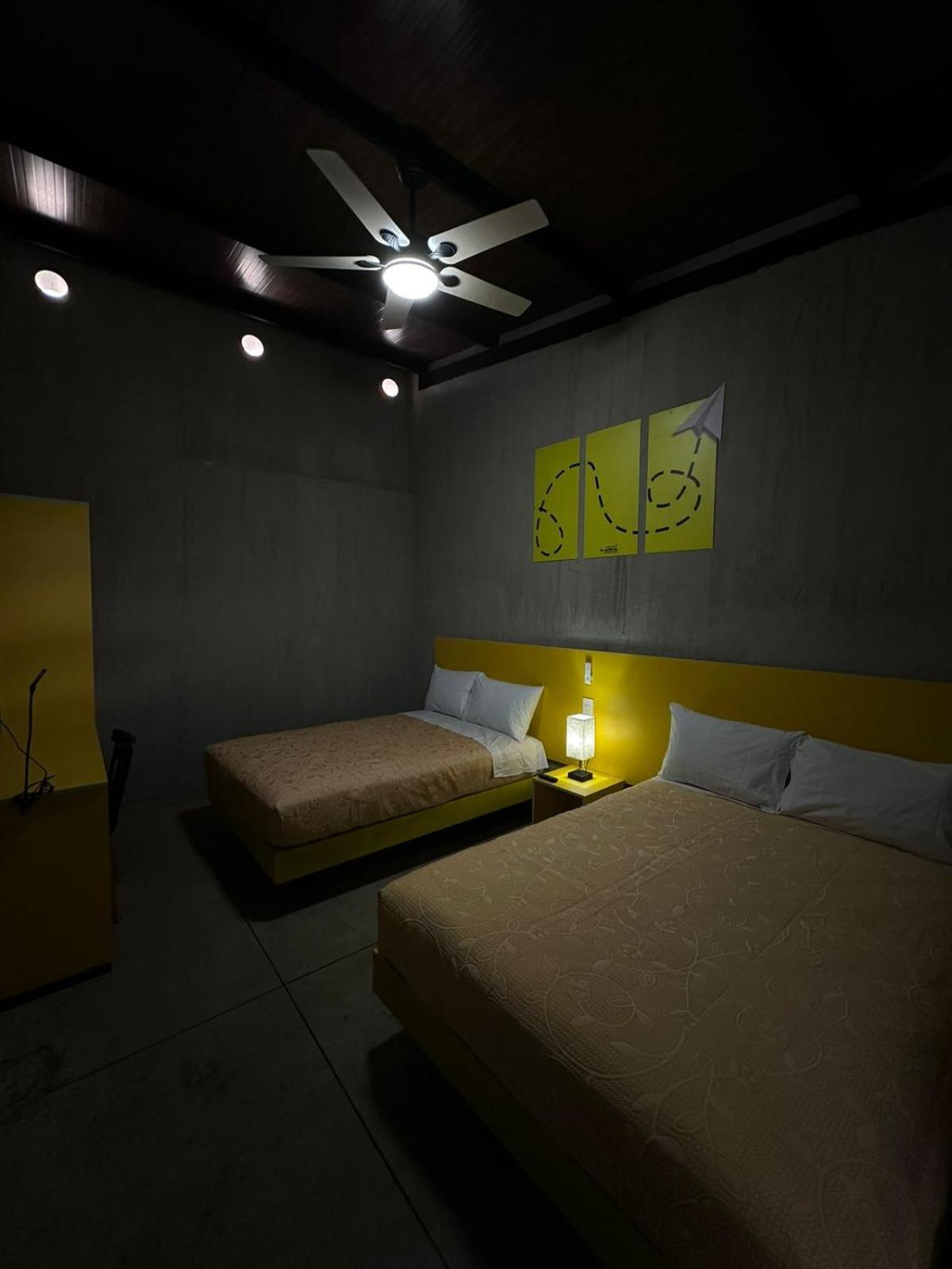 Check Inn Hostal Aeropuerto Gdl Las Pintas Экстерьер фото